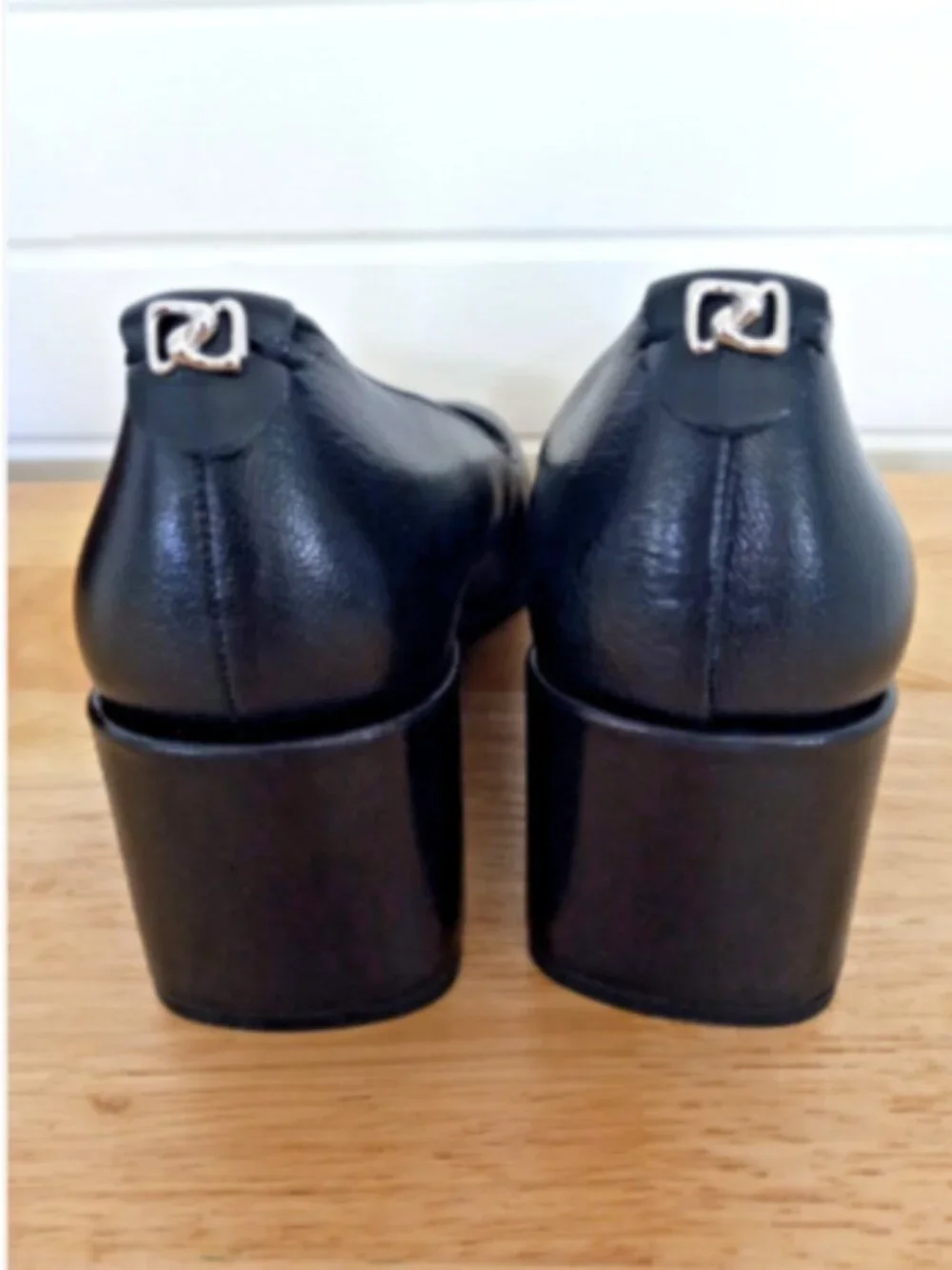 AEROSOLES aurora women